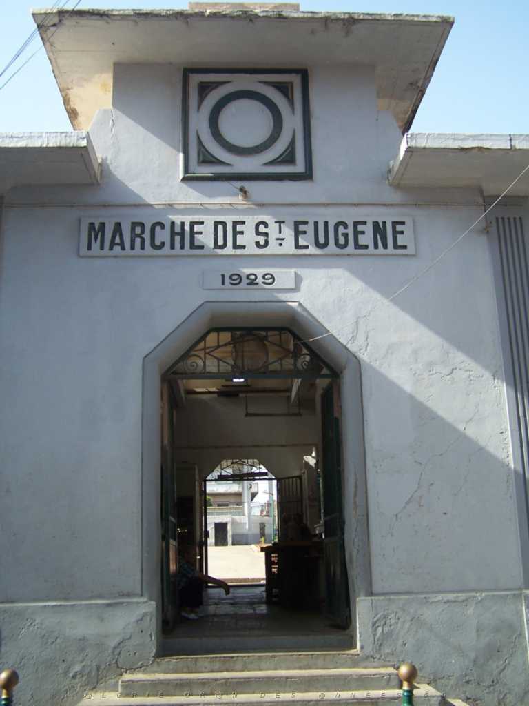 ORAN ENTREE MARCHE DE SAINT EUGENE.JPG